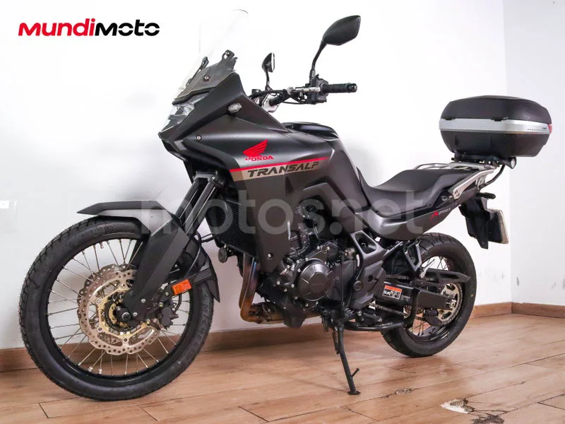 Honda XL750 Transalp - Vista 7