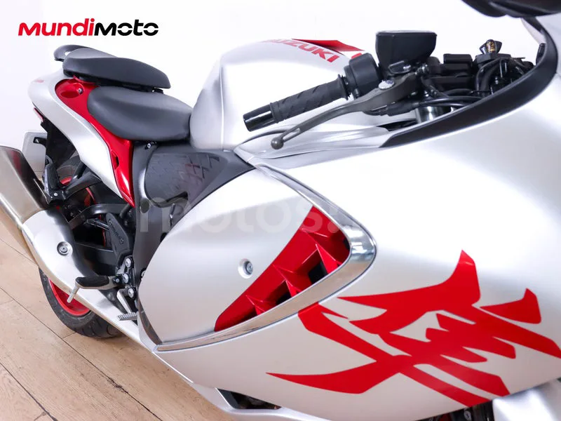 Suzuki Hayabusa - Vista 26