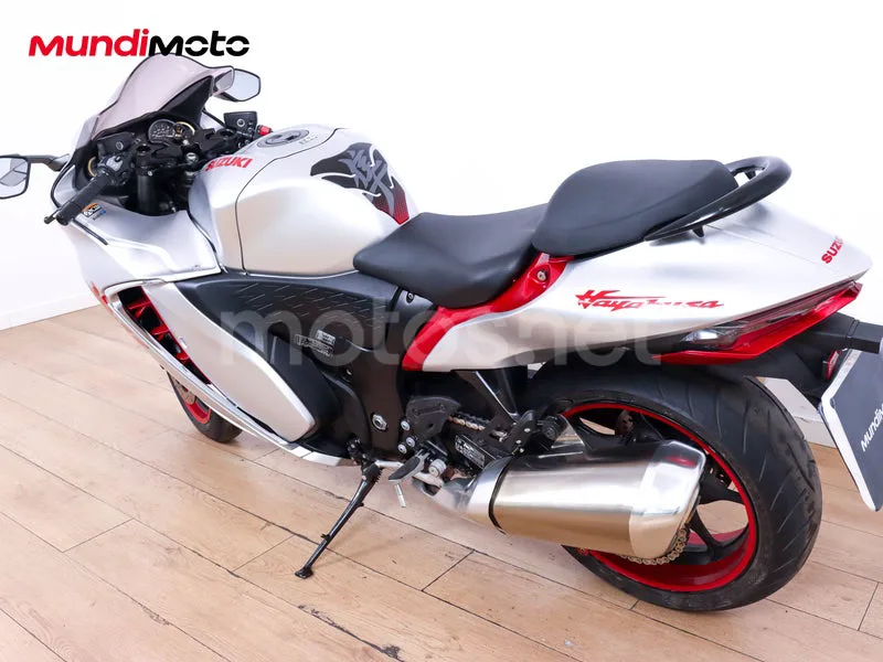 Suzuki Hayabusa - Vista 8