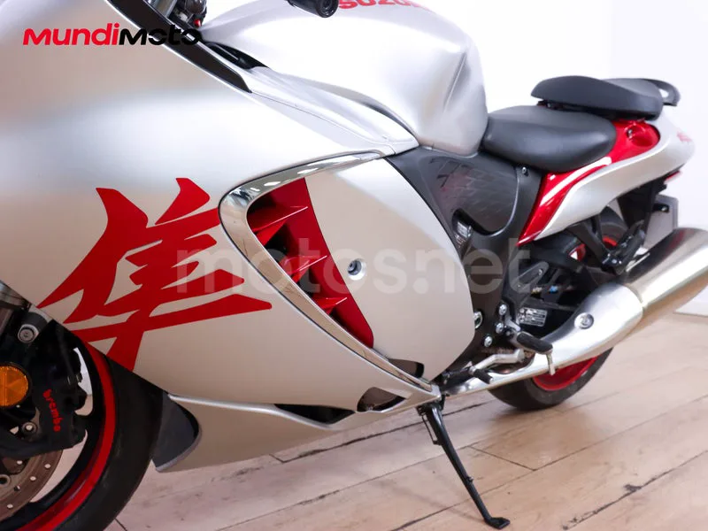 Suzuki Hayabusa - Vista 10