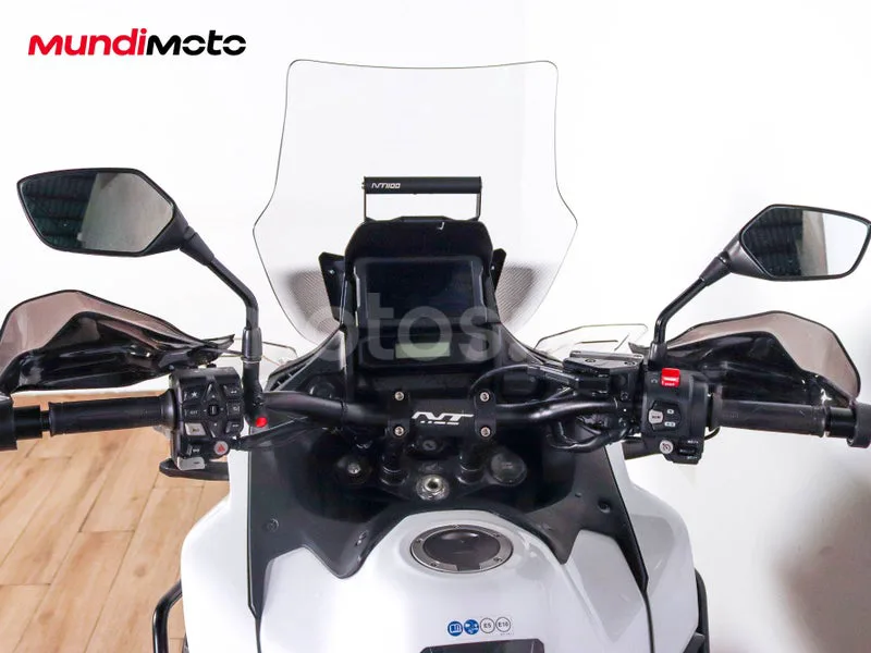 Honda NT1100 - Vista 11
