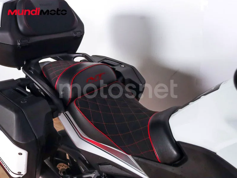 Honda NT1100 - Vista 109