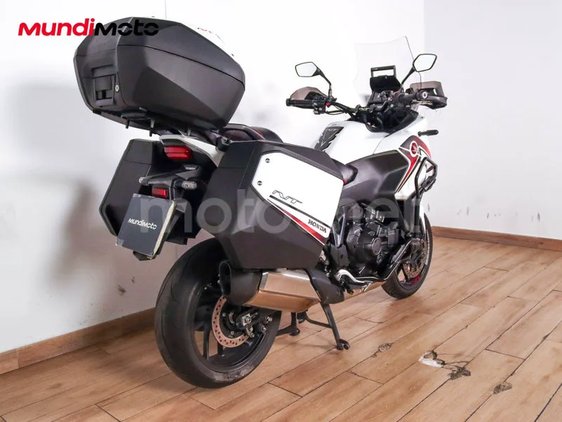Honda NT1100 - Vista 3