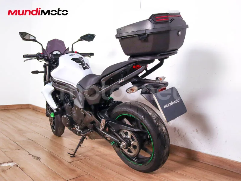Kawasaki ER-6n - Vista 8