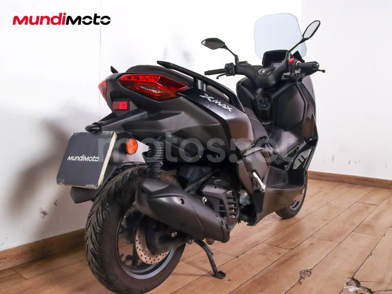 Yamaha XMAX 125 - Vista 3
