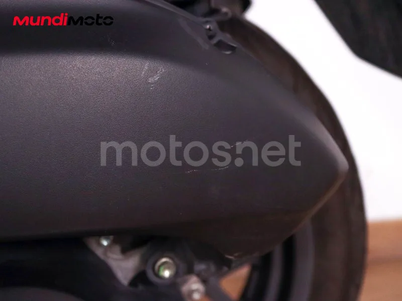 Yamaha XMAX 125 - Vista 22