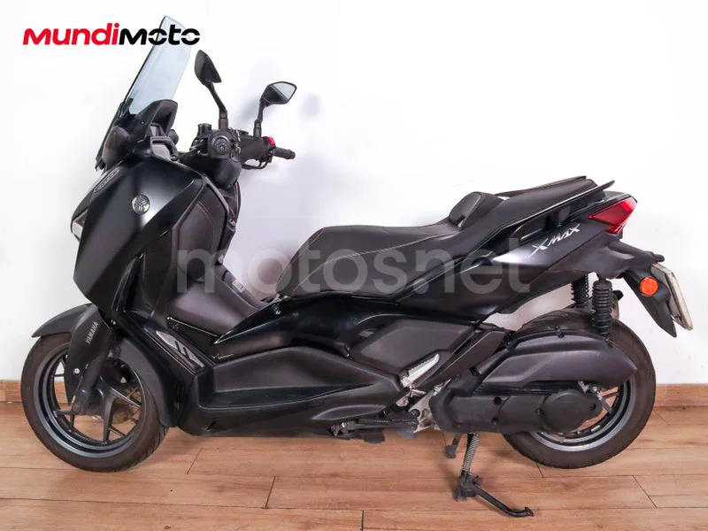 Yamaha XMAX 125 - Vista 6