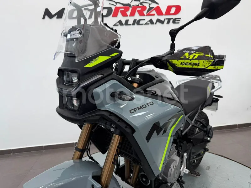 CFMOTO 450MT - Vista 17