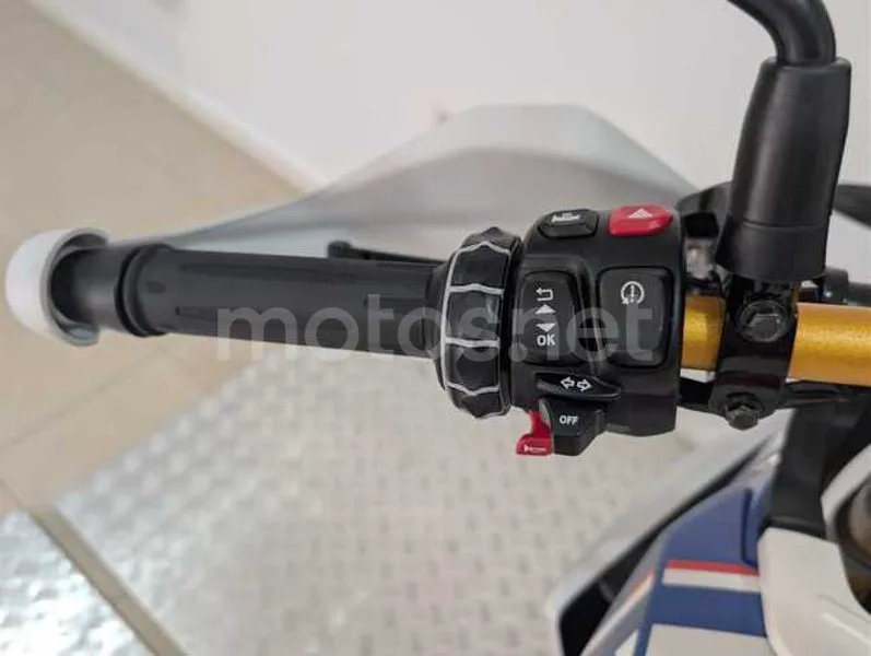 BMW F 450 GS - Vista 12