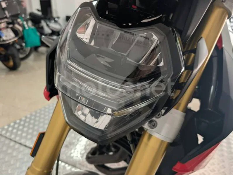 BMW F 900 R - Vista 11