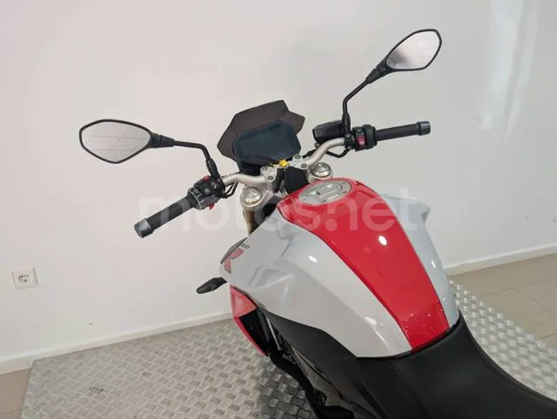 BMW F 900 R - Vista 14
