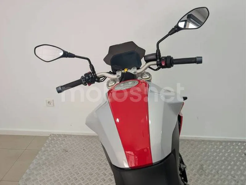 BMW F 900 R - Vista 15