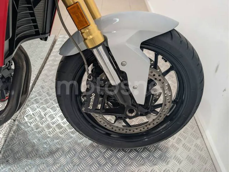 BMW F 900 R - Vista 18