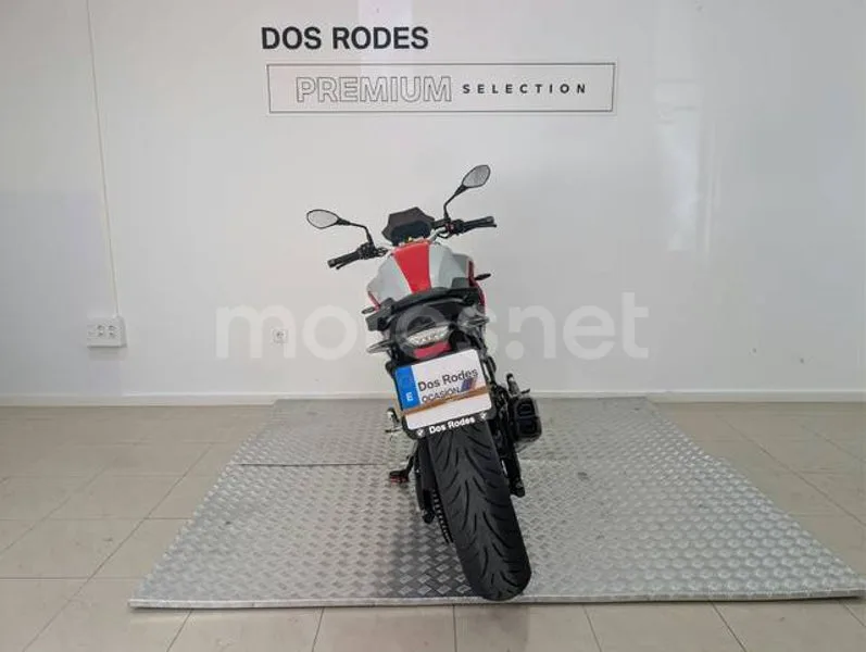 BMW F 900 R - Vista 8