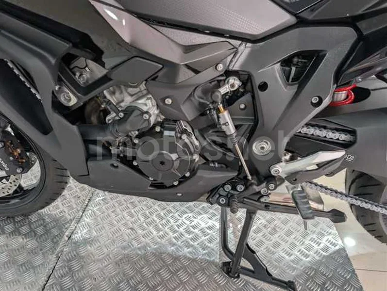BMW S 1000 XR - Vista 21