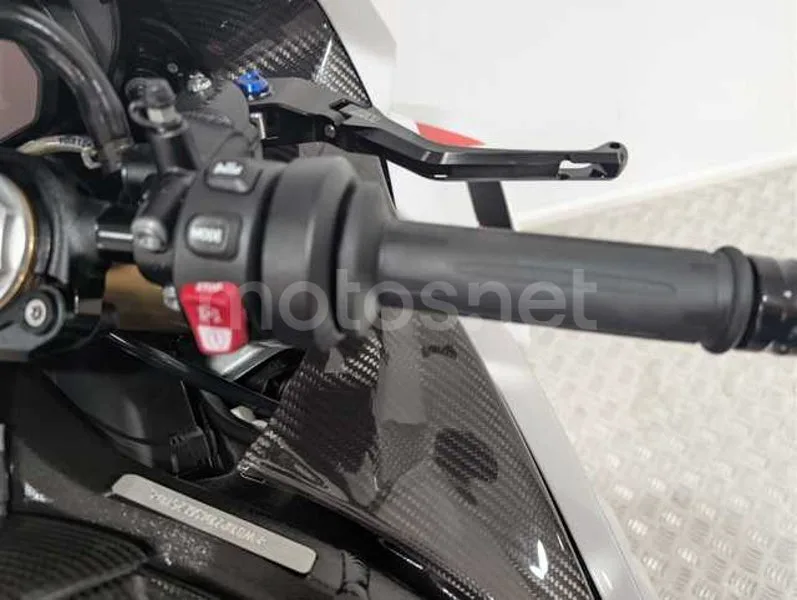 BMW S 1000 RR - Vista 11