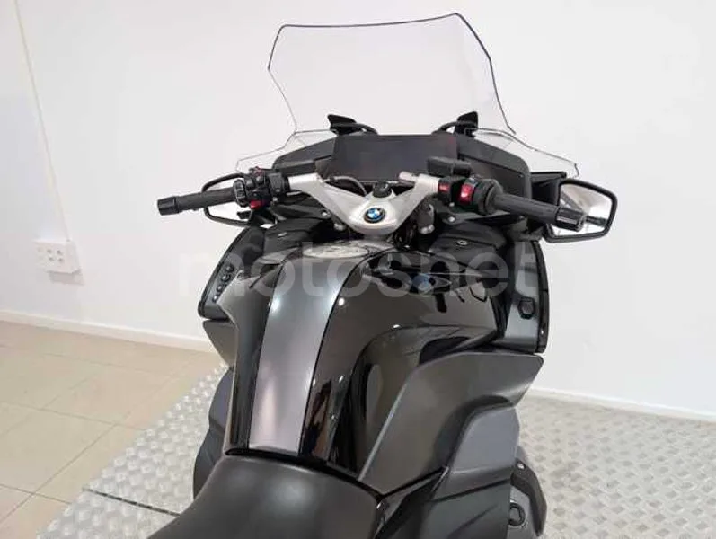 BMW R 1250 RT - Vista 14