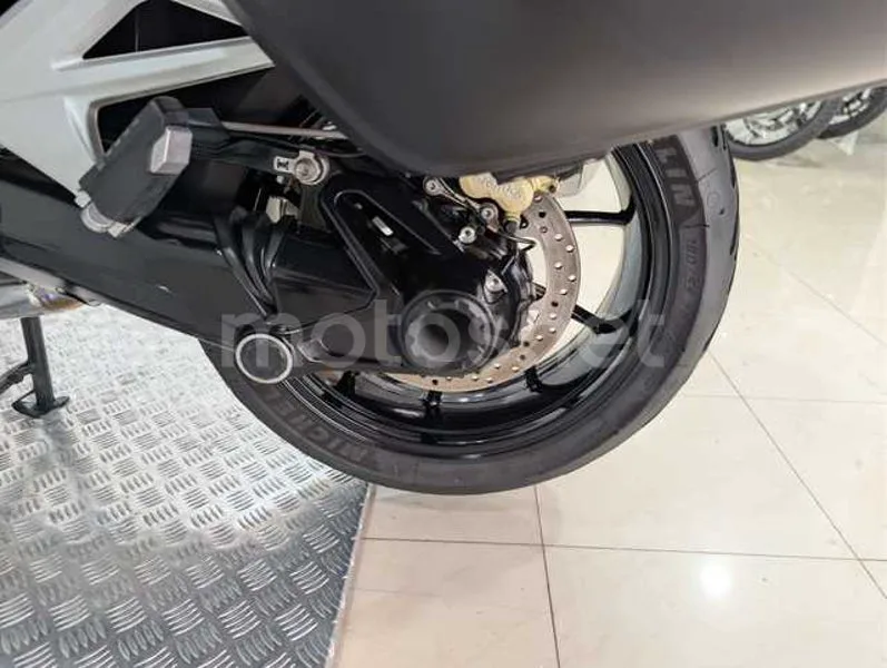 BMW R 1250 RT - Vista 25