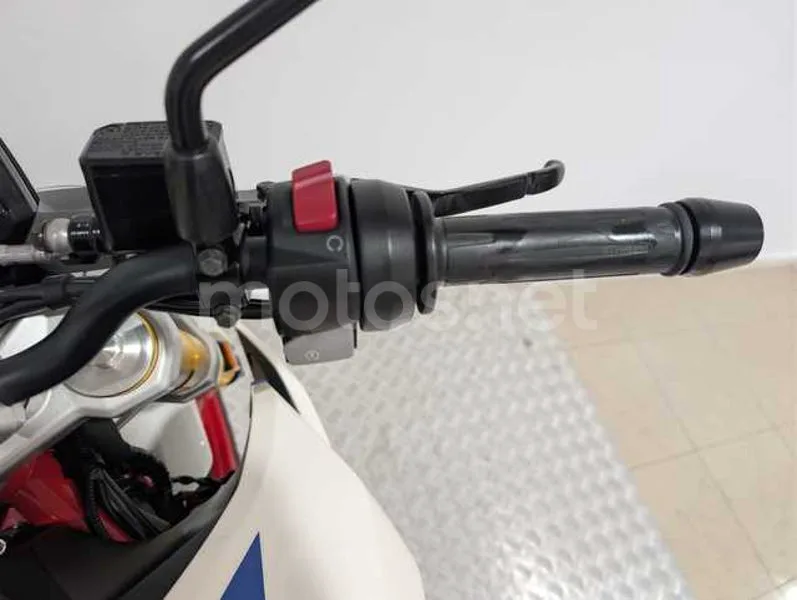 BMW G 310 R - Vista 11
