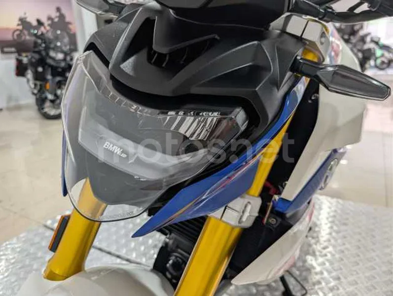 BMW G 310 R - Vista 16