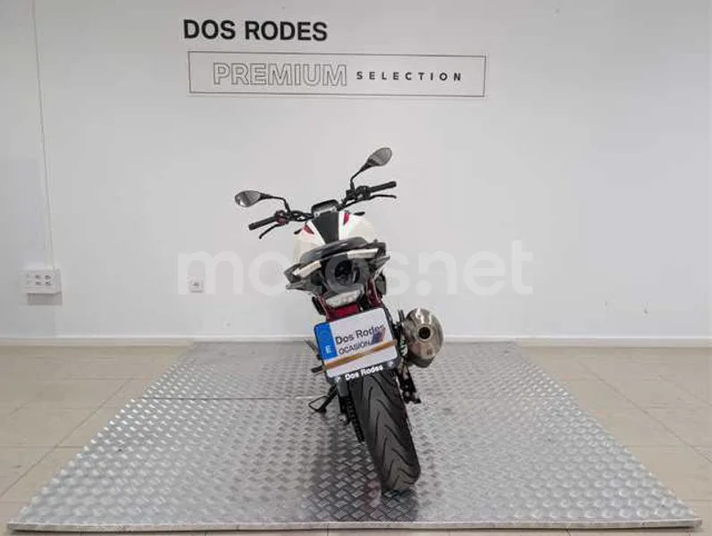 BMW G 310 R - Vista 8