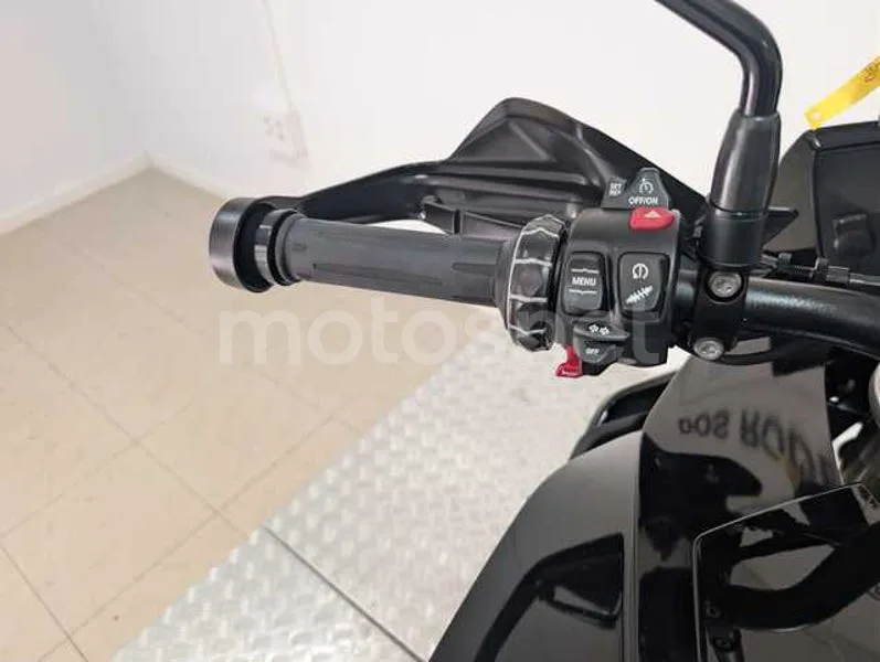 BMW S 1000 XR - Vista 10