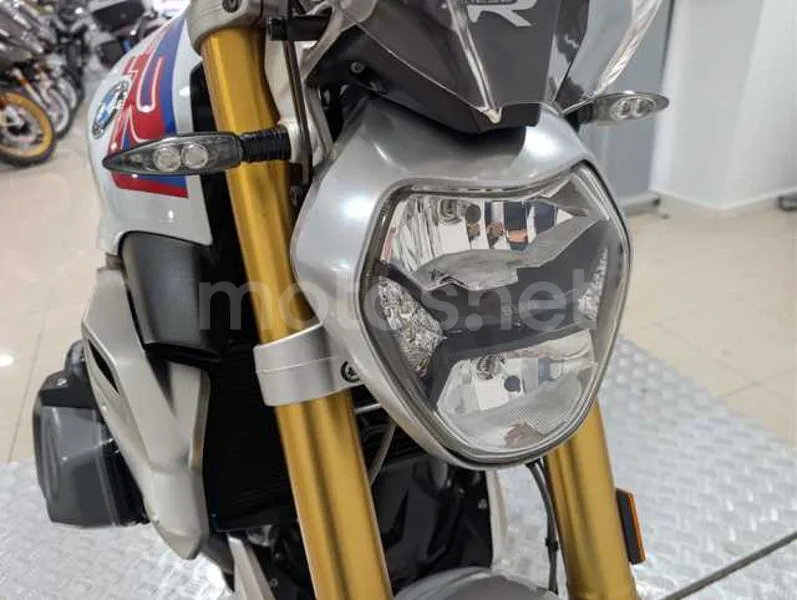 BMW R 1250 R - Vista 15