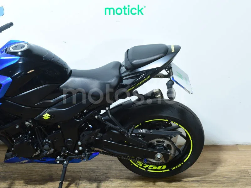 Suzuki GSX-S750 - Vista 9