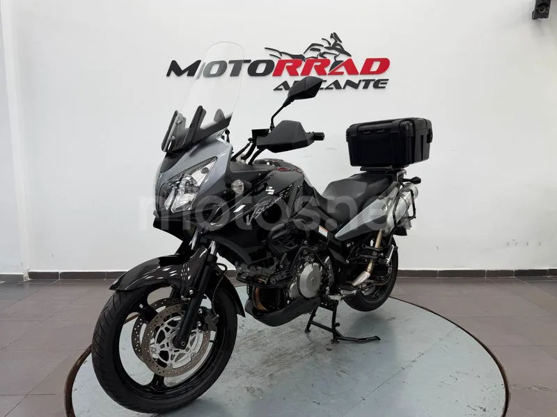 Suzuki V-Strom 1000 - Vista 15