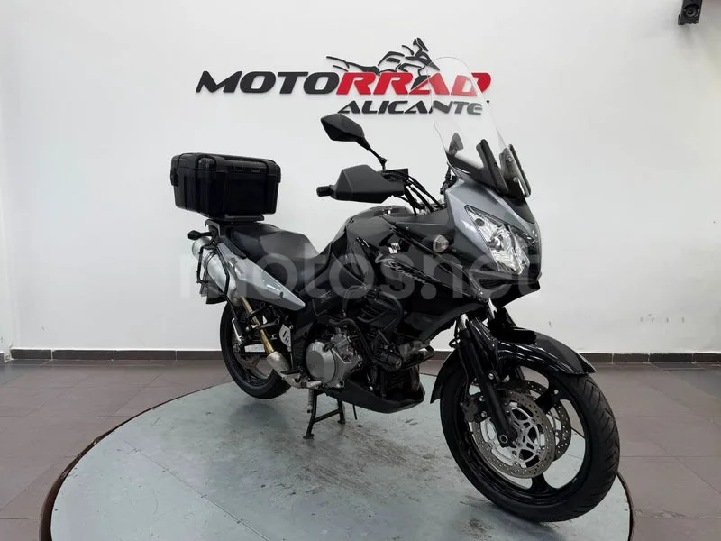 Suzuki V-Strom 1000 - Vista 17