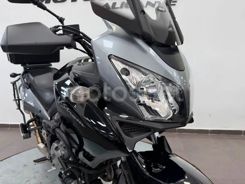 Suzuki V-Strom 1000 - Vista 21