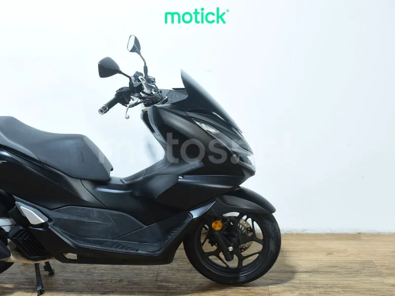 Honda PCX125 - Vista 4