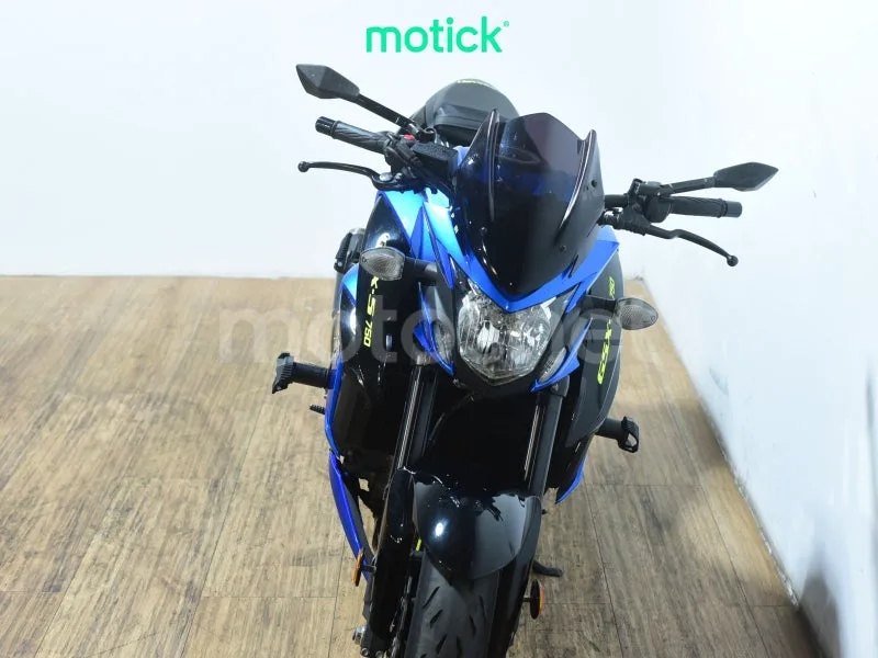 Suzuki GSX-S750 - Vista 11