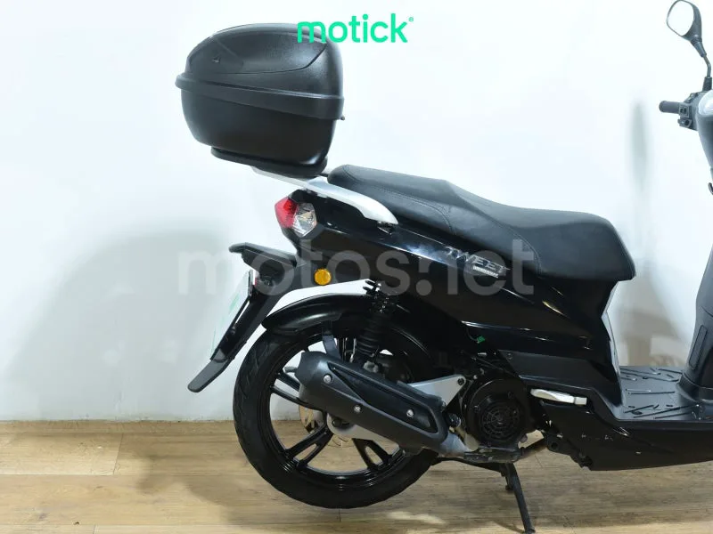 Peugeot Tweet 125 - Vista 3