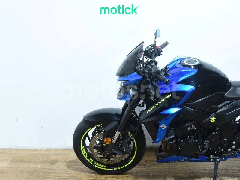 Suzuki GSX-S750 - Vista 8