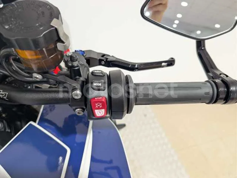 BMW M 1000 XR - Vista 14