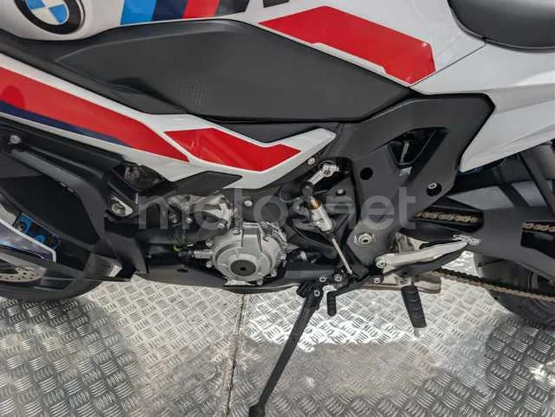 BMW M 1000 XR - Vista 21