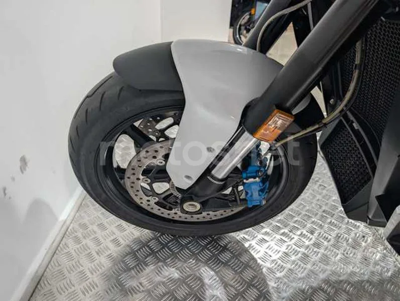 BMW M 1000 XR - Vista 22