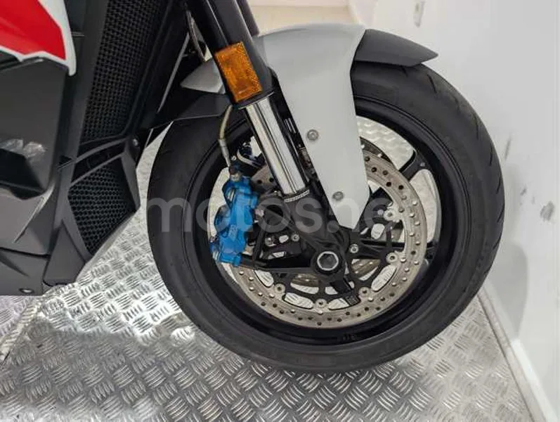 BMW M 1000 XR - Vista 23