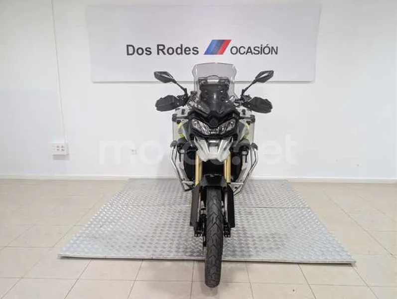 Voge 900DSX - Vista 3