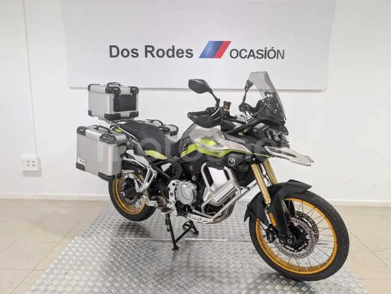 Voge 900DSX - Vista 4