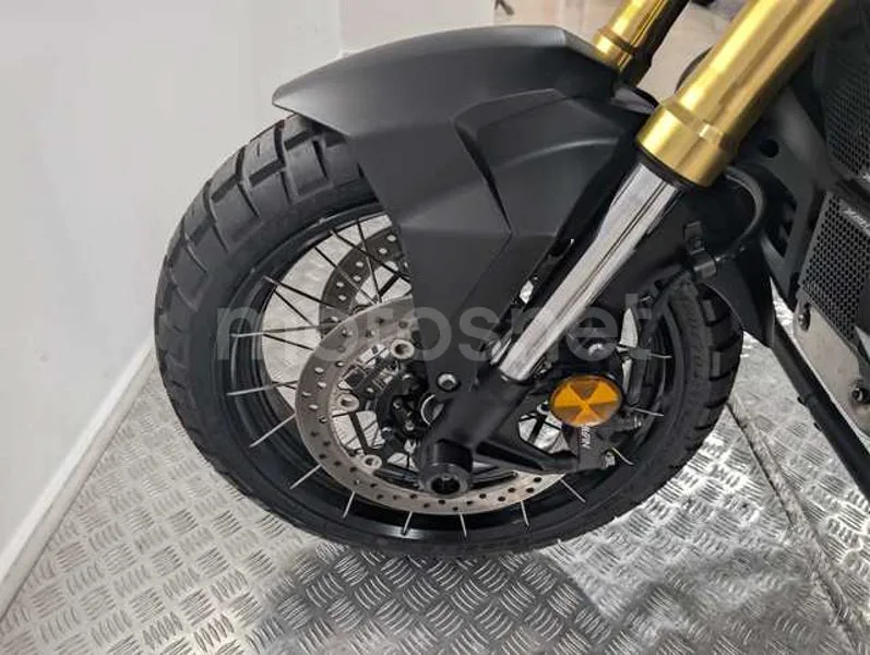 Honda X-ADV - Vista 22