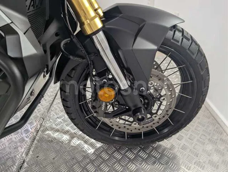 Honda X-ADV - Vista 23