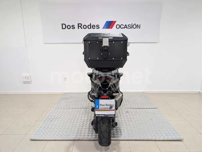 Honda X-ADV - Vista 8