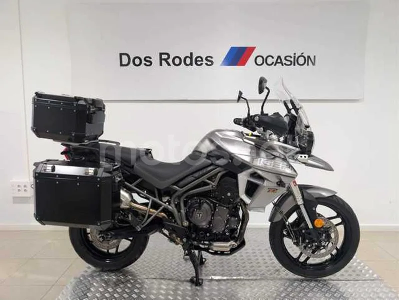 Triumph Tiger 800 XR - Vista 5