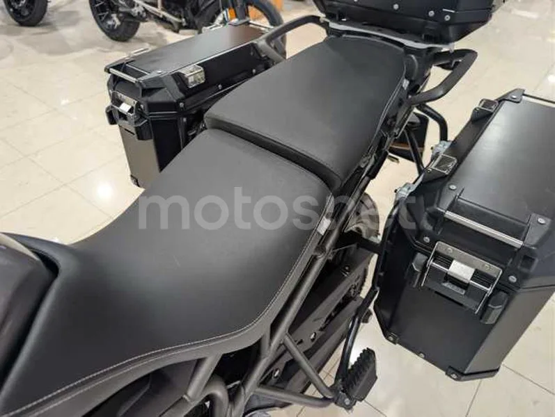 Triumph Tiger 800 - Vista 19
