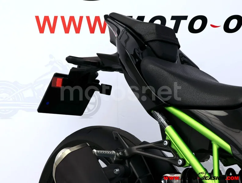 Kawasaki Z900 - Vista 11