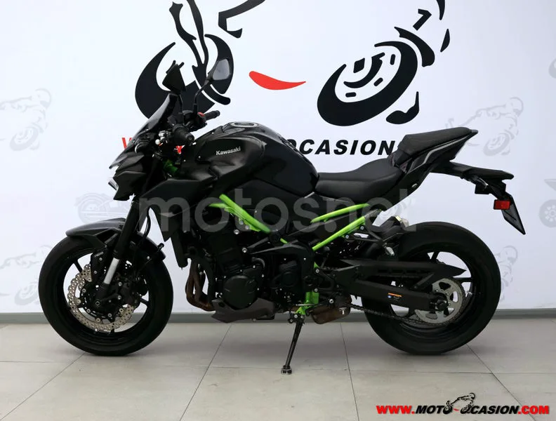 Kawasaki Z900 - Vista 7