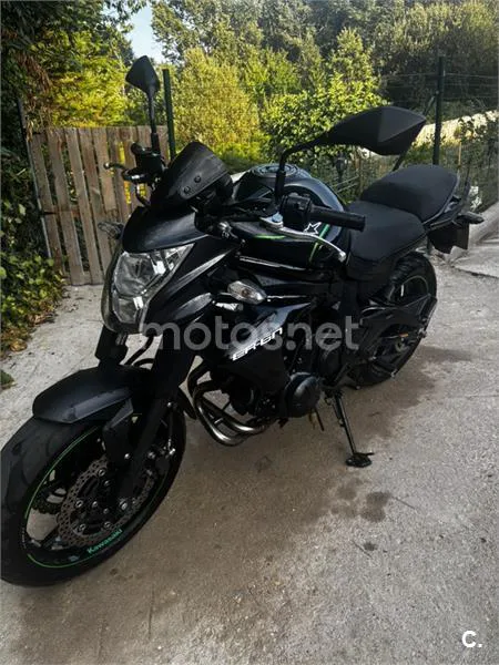 Kawasaki ER-6n - Vista 4
