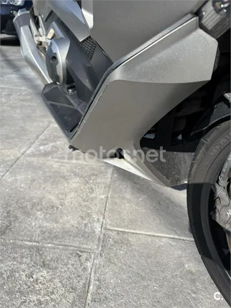 Honda Forza 750 - Vista 4